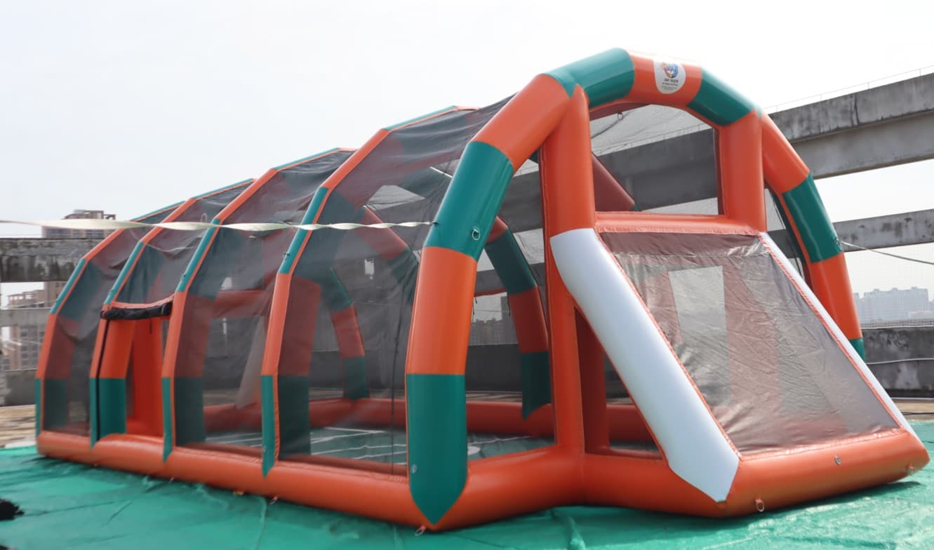 מגרש כדורגל מתנפח ענק של סקטור 360